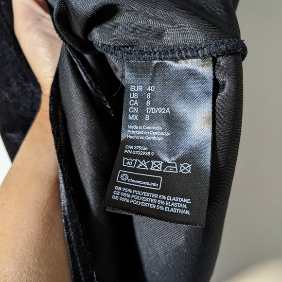 H&M Black Faux Velvet Wrap Dress - Picture 3 of 6